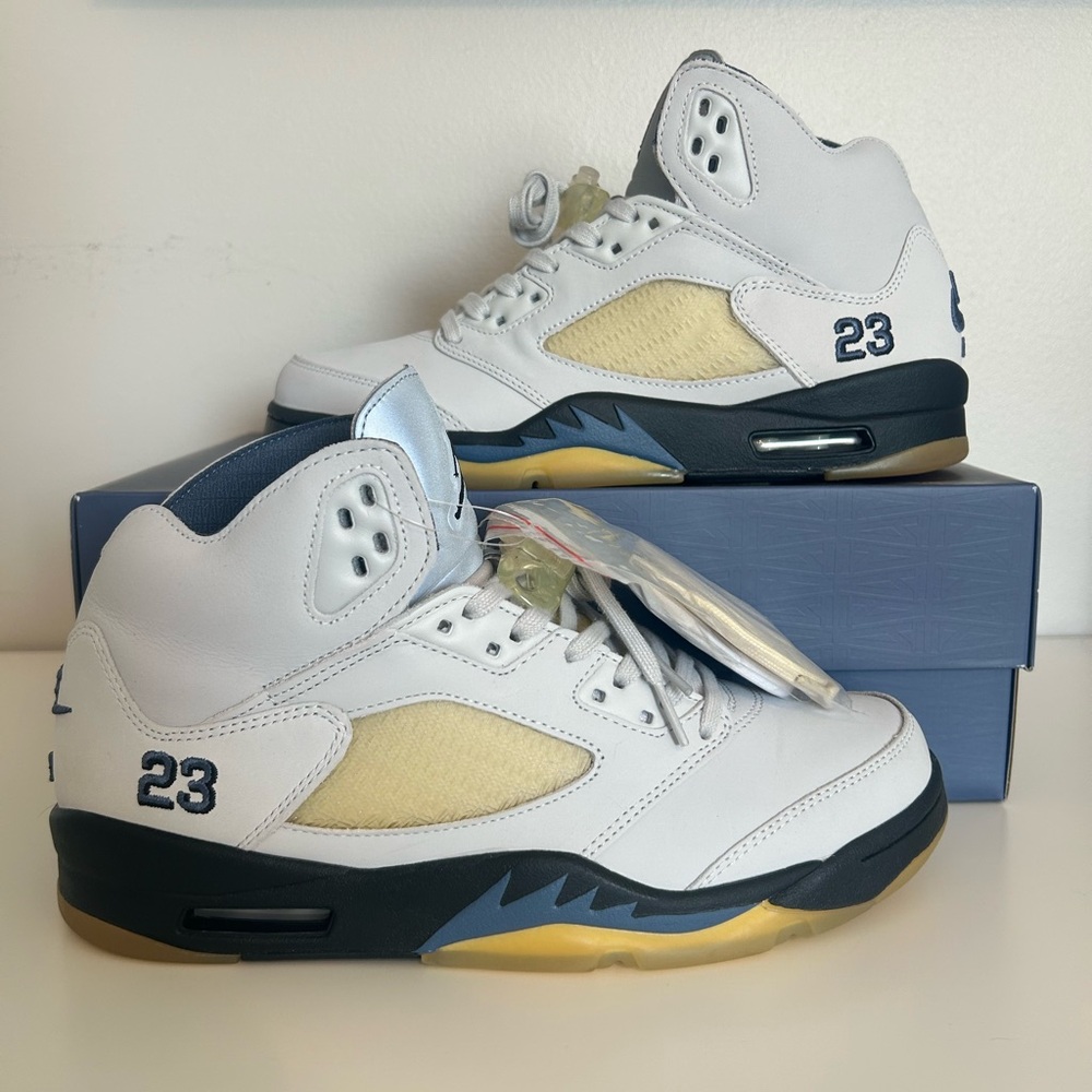 Air Jordan 5 A Ma Maniere Dawn, Used (Size US Women’s 11.5)